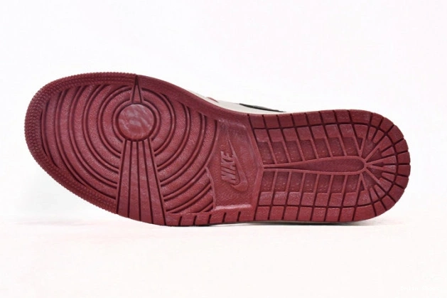 Bmlin OG Found Retro 1 and DZ5485-612 Chicago Jordan High Lost 0820